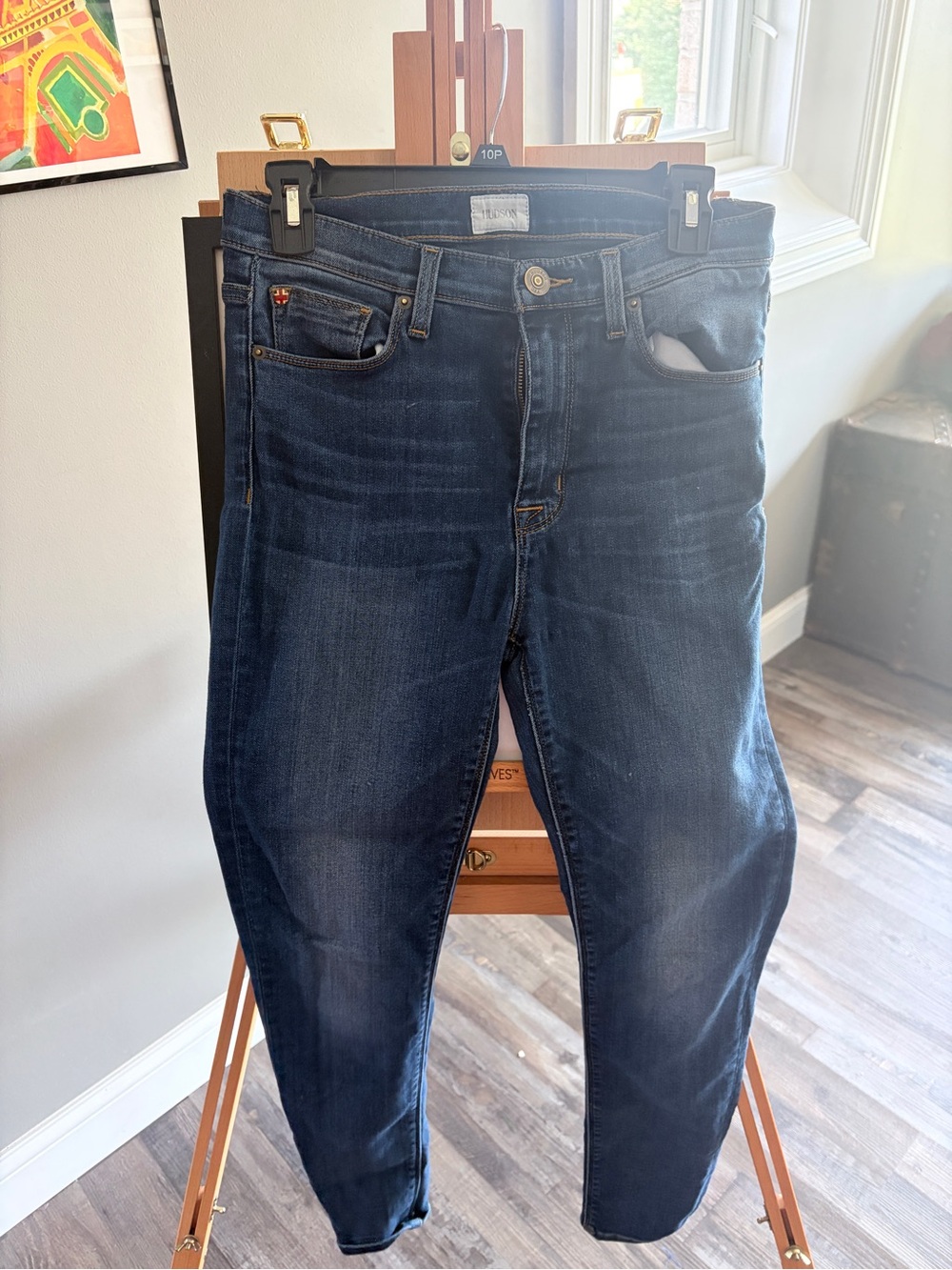 Hudson Jeans Skinny in Dark Blue Denim with Gold Stitch